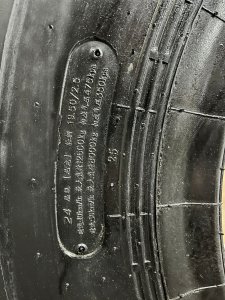 Шины на фронтальный погрузчик 23.5-25 24PR KT62 E3/L3 KUNLUN