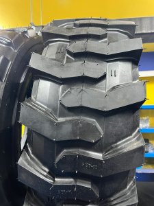 Шина Bobcat 10-16.5 14PR KT755 Kunlun