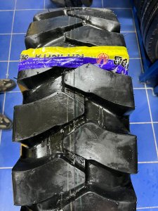 Шины на экскаватор 9.00-20-16PR KT627